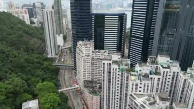 Hong Kong - 1 Temmuz 2024: Quarry Bay 'de Konutlar