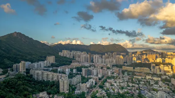 Kowloon Tong, Hong Kong yerleşim bölgesi, 5 Temmuz