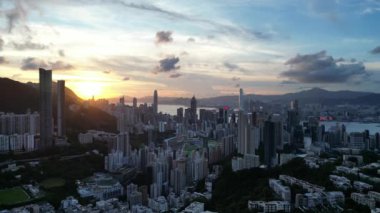 HONG KONG - 13 Temmuz 2024: Mutlu Vadi 'nin Hong Kong' daki havadan manzarası