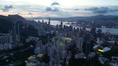 HONG KONG - 13 Temmuz 2024: Mutlu Vadi 'nin Hong Kong' daki havadan manzarası
