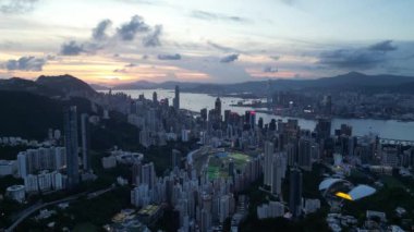 HONG KONG - 13 Temmuz 2024: Mutlu Vadi 'nin Hong Kong' daki havadan manzarası
