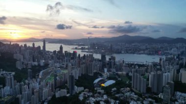 HONG KONG - 13 Temmuz 2024: Mutlu Vadi 'nin Hong Kong' daki havadan manzarası