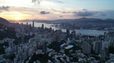 HONG KONG - 13 Temmuz 2024: Mutlu Vadi 'nin Hong Kong' daki havadan manzarası