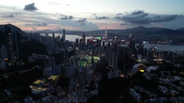 HONG KONG - 13 Temmuz 2024: Mutlu Vadi 'nin Hong Kong' daki havadan manzarası