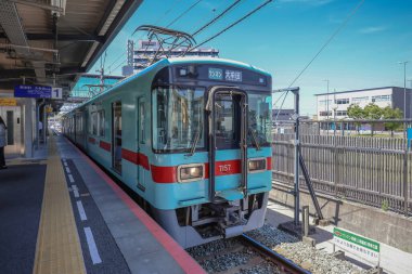 17 Mayıs 2024 Nishitetsu Yanagawa İstasyonu yerel treni,