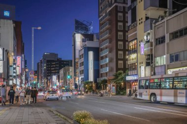 17 Mayıs 2024 Fukuoka, Japonya 'da Tenjin Kavşağı