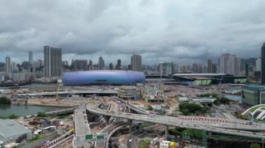 Hong Kong - 20 Temmuz 2024: Merkez Kowloon Yolu 'nda yeni otoyol yapımı devam ediyor 
