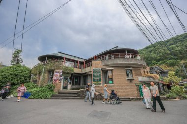 15 Mayıs 2024 Yufuincho Caddesi, Nagasaki Kırsal Bölgesi 'nde Büyüleyici Yürüyüşler