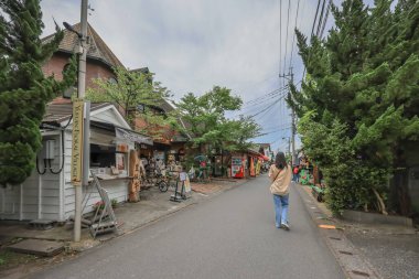 15 Mayıs 2024 Yufuincho Caddesi, Nagasaki Kırsal Bölgesi 'nde Büyüleyici Yürüyüşler