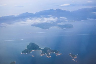 Dağ zirvesinin doğal manzarası 18 Mayıs 2024