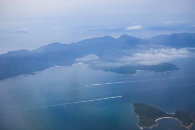 Dağ zirvesinin doğal manzarası 18 Mayıs 2024