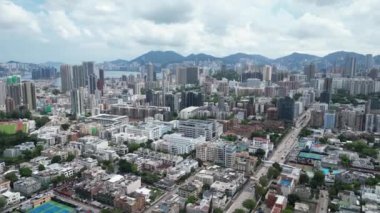Hong Kong - 22 Ağustos 2024: Şehir silueti Kowloon Tong, HK