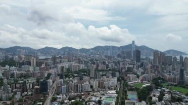 Hong Kong - 22 Ağustos 2024: Şehir silueti Kowloon Tong, HK