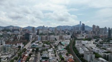 Hong Kong - 22 Ağustos 2024: Şehir silueti Kowloon Tong, HK