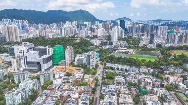 22 Ağustos 2024 Kowloon Tong, Hong Kong şehir silueti.