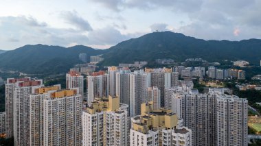 Alacakaranlıkta Kowloon, Shek Kip Mei, Hong Kong 30 Ağustos 2024