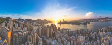 Kuzey Noktası, Hong Kong ve Victoria Limanı ile Kowloon Yarımadası..