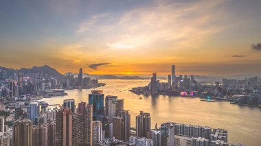 Kuzey Noktası, Hong Kong ve Victoria Limanı ile Kowloon Yarımadası..