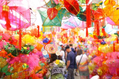 31 Ağustos 2024 Kağıt fener, Tai Ku pazarında depo, hk