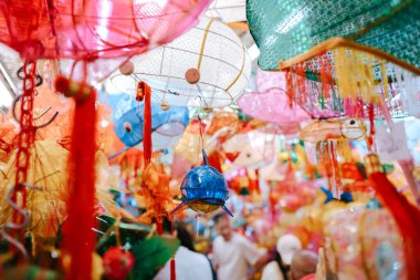 31 Ağustos 2024 Kağıt fener, Tai Ku pazarında depo, hk