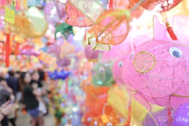 31 Ağustos 2024 Kağıt fener, Tai Ku pazarında depo, hk