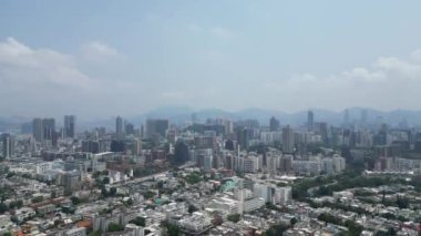 Hong Kong - 24 Ağustos 2024: Kowloon Tong şehir içi peyzaj