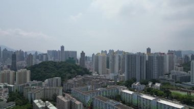 Hong Kong - 24 Ağustos 2024: Sham Shui Po, Prens Edward ve Nam Cheong bölgesi, Hong Kong