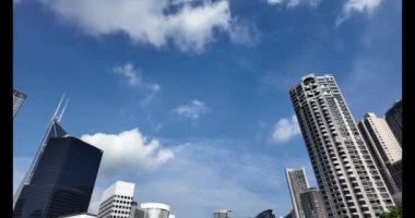 Hong Kong - 24 Ağustos 2024: Kennedy Yolu, Hong Kong İş Bölgesi