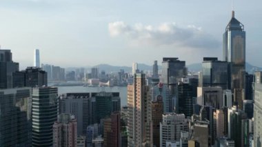 Hong Kong - 24 Ağustos 2024: Wan Chai 'deki gökdelenlerin hava görüntüsü
