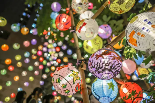 Sonbahar ortası Festivali, 13 Eylül 2024 Mavi Saray Fenerleri, hk.