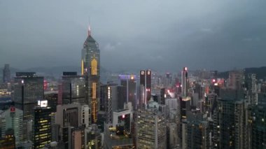 Hong Kong - 13 Eylül 2024: Wan Chai, Hong Kong 'daki modern apartmanlar