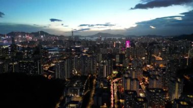 Hong Kong - 17 Eylül 2024: Night Choi Hung Residential Area View, Hong Kong 