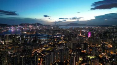 Hong Kong - 17 Eylül 2024: Night Kowloon Cityscape Skyline View, HK