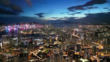 Hong Kong - 17 Eylül 2024: Night Kowloon Cityscape Skyline View, HK