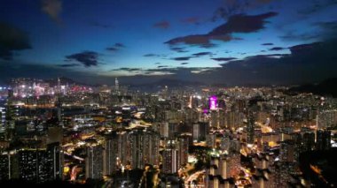 Hong Kong - 17 Eylül 2024: Night Kowloon Cityscape Skyline View, HK