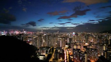 Hong Kong - 17 Eylül 2024: Night Kowloon Cityscape Skyline View, HK