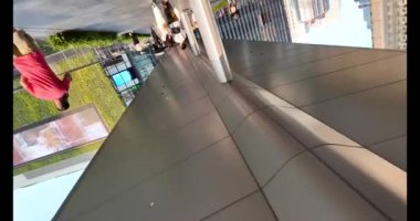 Hong Kong - 15 Eylül 2024: Kai Tak İstasyonu Şehir Parkı 