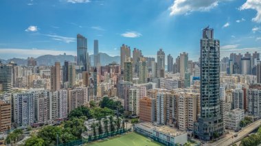 17 Eylül 2024 boyunca Mong Kok bölgesi çok kalabalıktı.