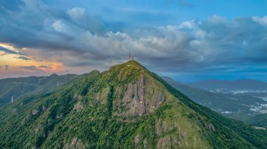Kowloon Tepesi Manzaralı Dağ Manzarası, hk