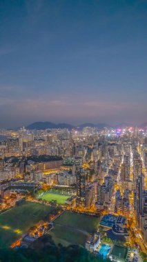 Alacakaranlıkta Kowloon 'un ortasında, Hong Kong