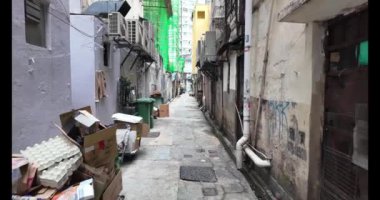 Hong Kong - 13 Ekim 2024: Hong Kong 'da Gizli Şehir Sokakları Keşfediliyor