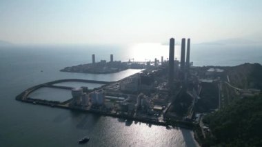 Lamma Rüzgâr Santrali, Hong Kong 'da Yenilenebilir Enerji Kullanımı. 12 Ekim 2024