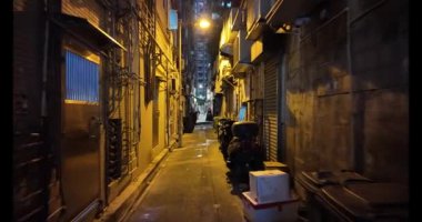 Hong Kong - 13 Ekim 2024: Hong Kong 'da Gizli Şehir Sokakları Keşfediliyor