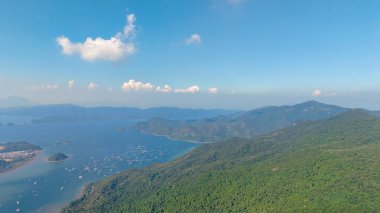 Hong Kong 'daki Huzur Sahil Mücevheri, Kei Ling.