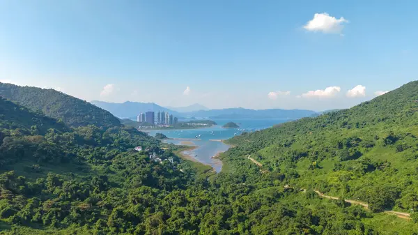 Hong Kong 'daki Huzur Sahil Mücevheri, Kei Ling.