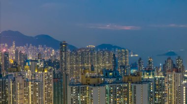Hong Kong 'da Orta Kowloon Şehir Manzarası ve Skyline.