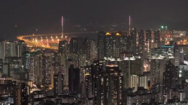 Taşkesiciler Köprüsü Simgesi Hong Kong ve Kowloon 'u Bağlayan Tarihi Yer, 29 Ekim 2024