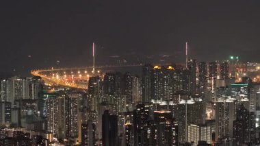 Taşkesiciler Köprüsü Simgesi Hong Kong ve Kowloon 'u Bağlayan Tarihi Yer, 29 Ekim 2024