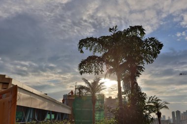 Kwun Tong Bölgesi, 5 Ekim 2024, Hong Kong üzerinde gün batımı.