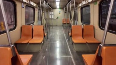 2 Kasım 2024 'te Hong Kong, Hung Hom İstasyonunda Demiryolu Sergisi 